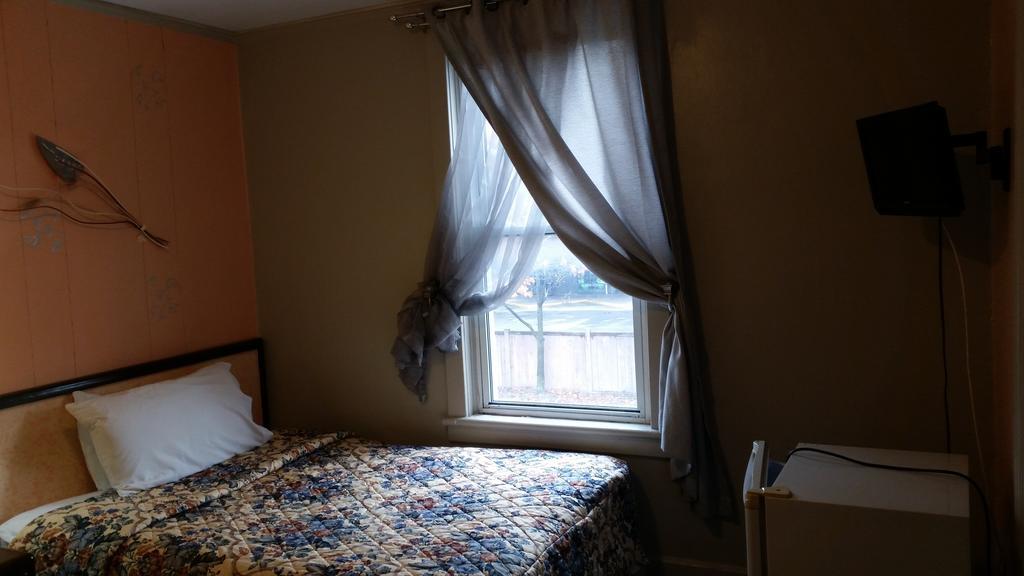 A Voyageur'S Guest House オタワ エクステリア 写真